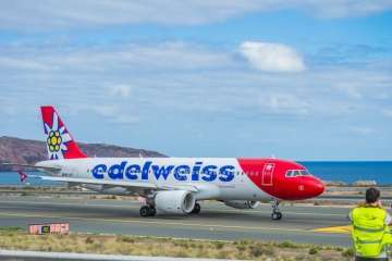  Gando congrega a 65 aficionados a la fotografía aeronáutica (Foto Antonio Rico)